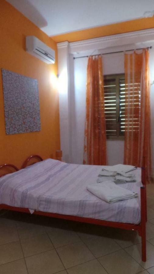 Bed and Breakfast B E B Eldorato Trapani Exterior foto